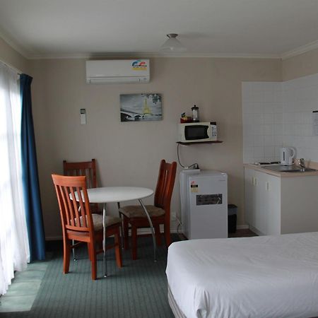 Asure Camelot Arms Motor Lodge Auckland Pokój zdjęcie